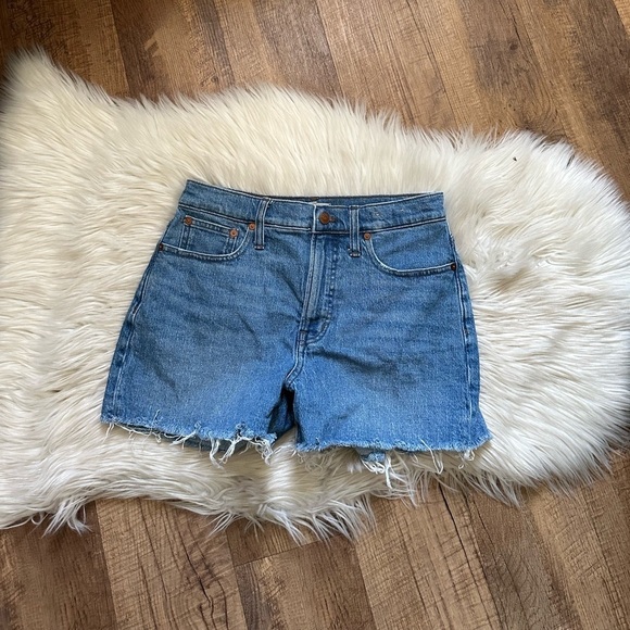 MADEWELL The Perfect Jean Short - Picture 5 of 8
